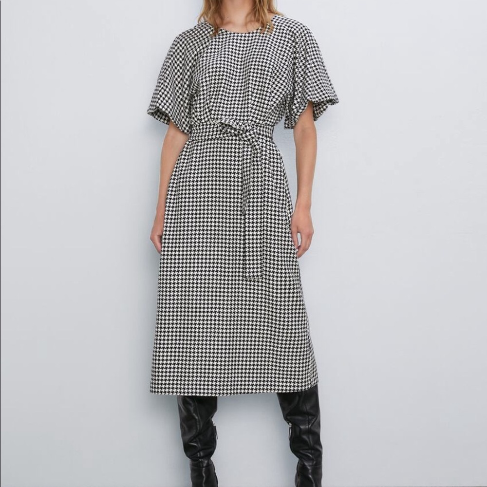 Zara Midi houndstooth belted dress